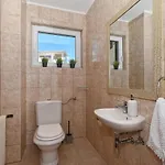 Family Friendly House With A Swimming Pool Mavarstica, Ciovo - 25200 Vikendica