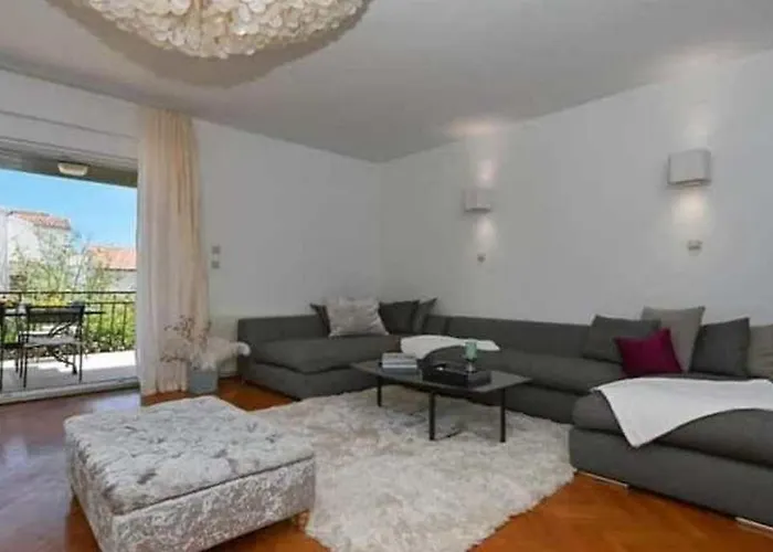 Nyaraló Family Friendly House With A Swimming Pool Mavarstica, Ciovo - 25200 Trogir