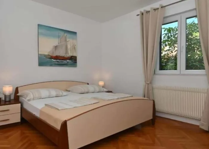 Nyaraló Family Friendly House With A Swimming Pool Mavarstica, Ciovo - 25200