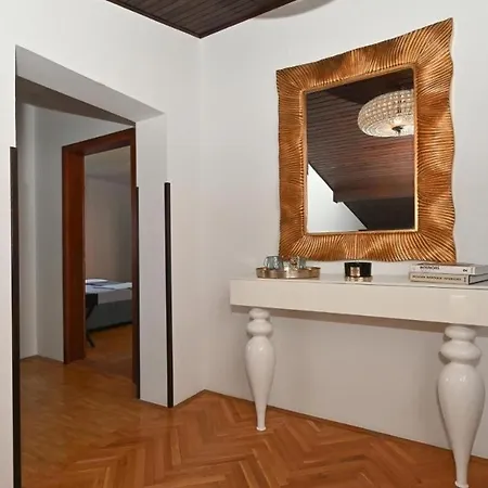 Family Friendly House With A Swimming Pool Mavarstica, Ciovo - 25200