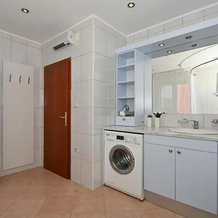 Family Friendly House With A Swimming Pool Mavarstica, Ciovo - 25200