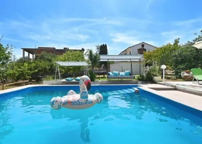 Family Friendly House With A Swimming Pool Mavarstica, Ciovo - 25200 Dom wakacyjny