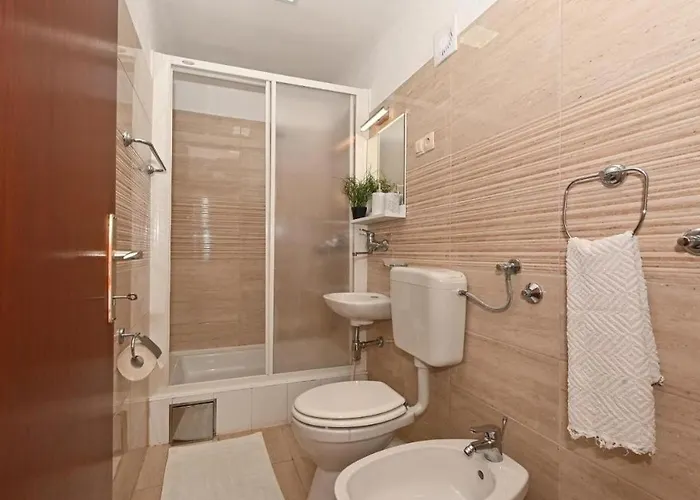 Family Friendly House With A Swimming Pool Mavarstica, Ciovo - 25200 Dom wakacyjny