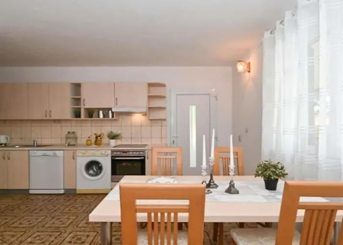Family Friendly House With A Swimming Pool Mavarstica, Ciovo - 25200 Dom wakacyjny